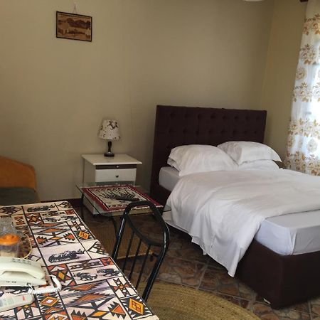 Asmorein Hotel Babati Bagian luar foto